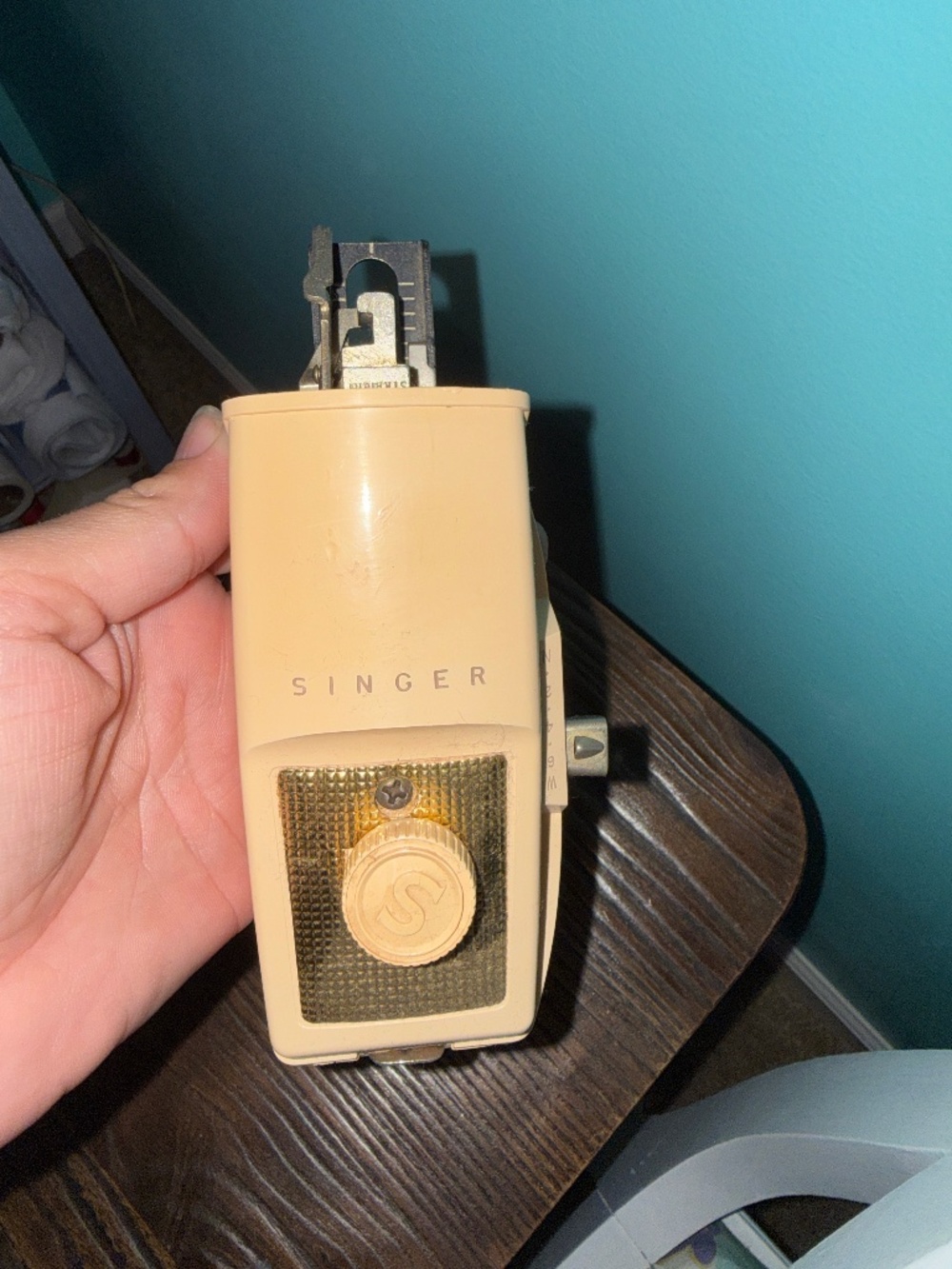 1960’s Singer Buttonholer